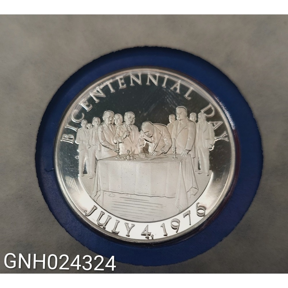 Franklin Mint Bicentennial Day Commemorative Medal Sterling Silver OS